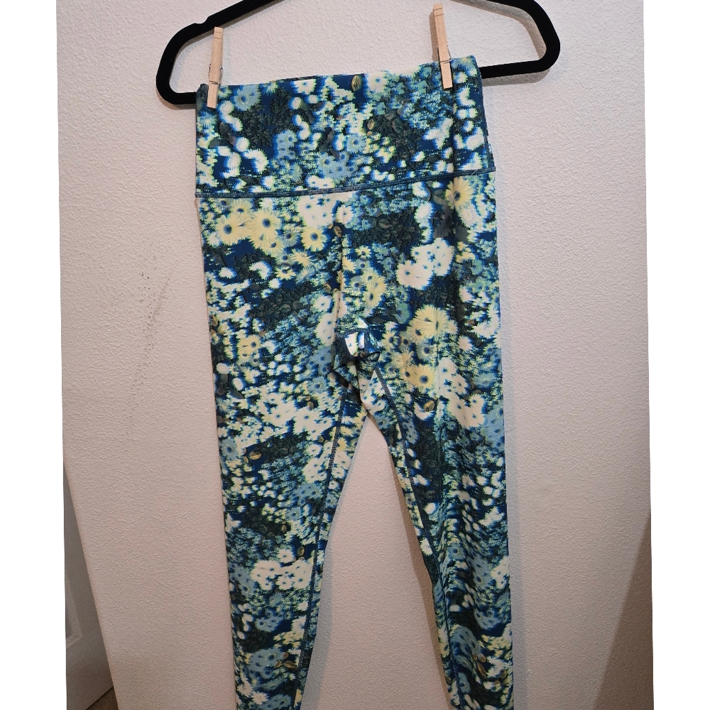 Arie Offline NEW Floral Active Leggings Large